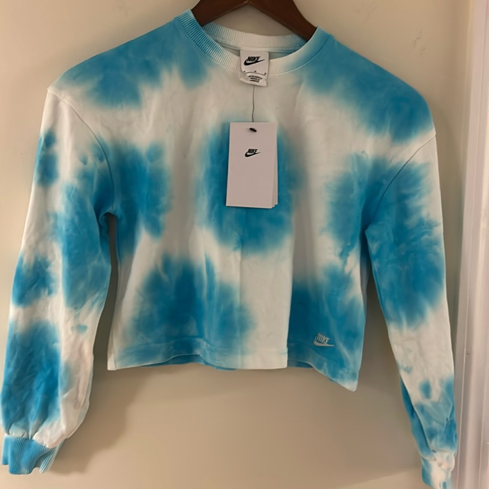 Nike Sportswear Big Kids' (Girls') Washed Long-Sleeve Top in Blue